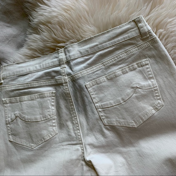 NWT Buffalo Jeans 30 /10 Winter White - Picture 7 of 9